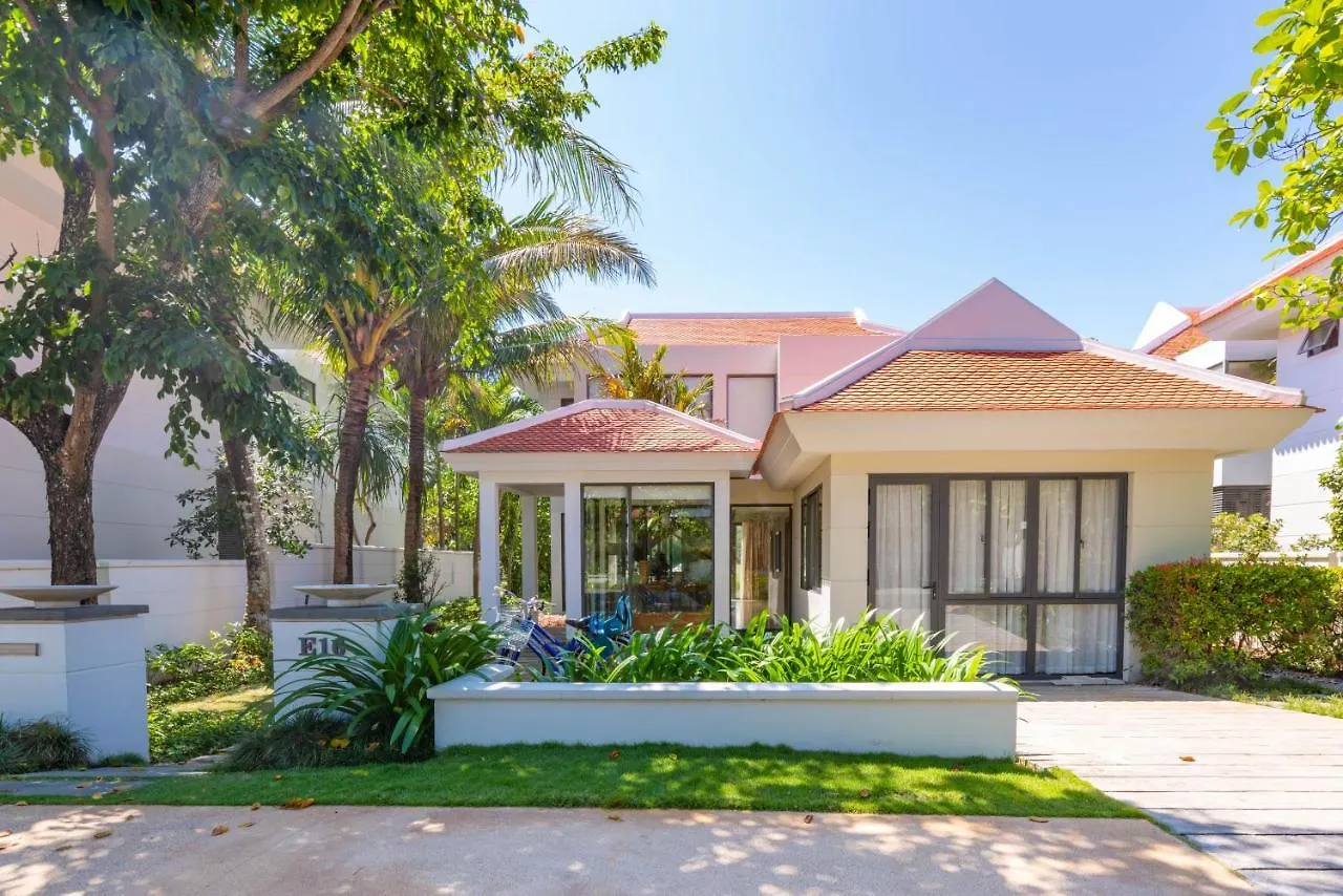 Emblem Sea 2 Bedroom Villas 다낭